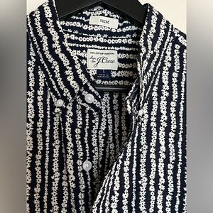 J crew / navy and white slim fit floral button down